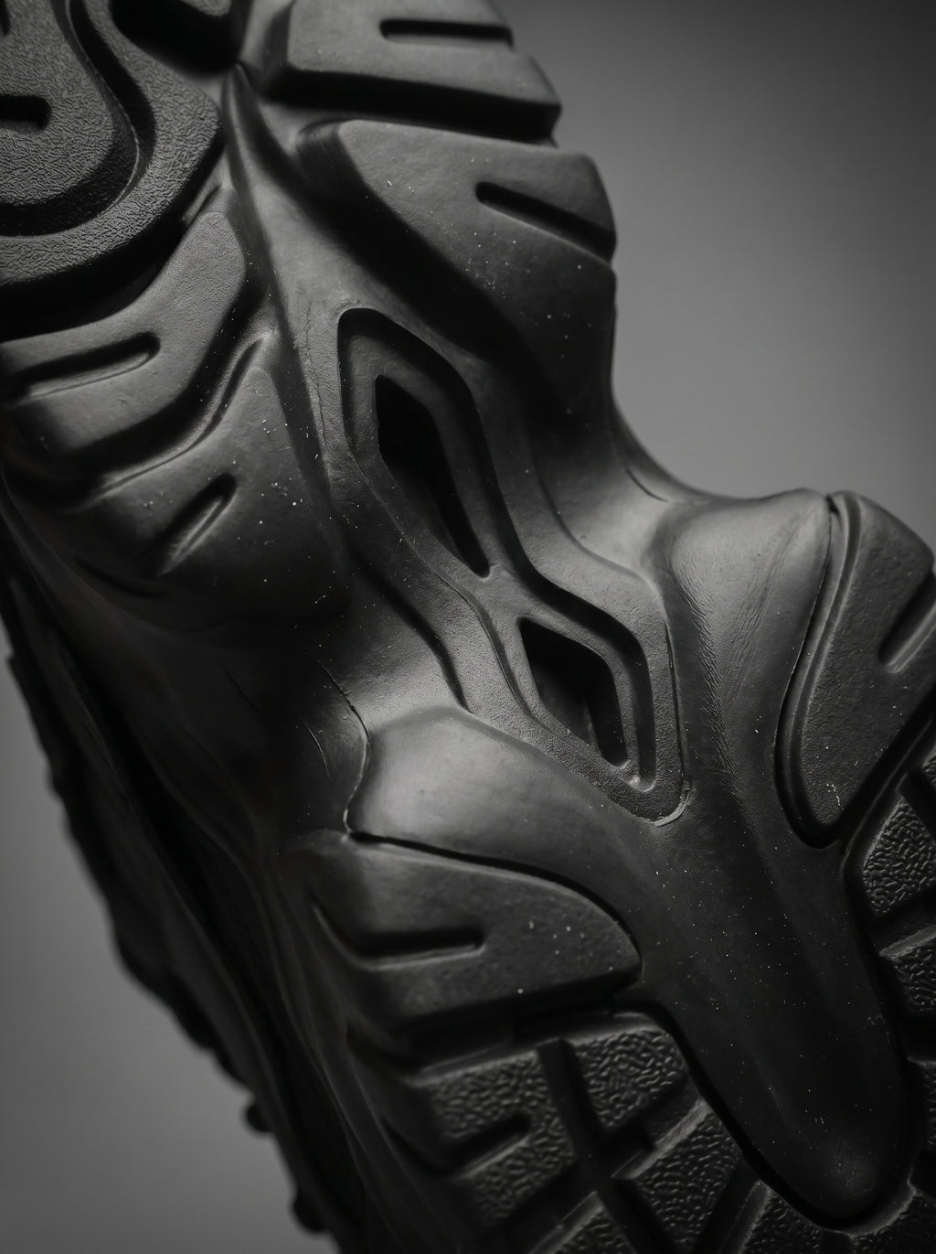 X-TRANHOO SERIE KINETIC-02: CARBON