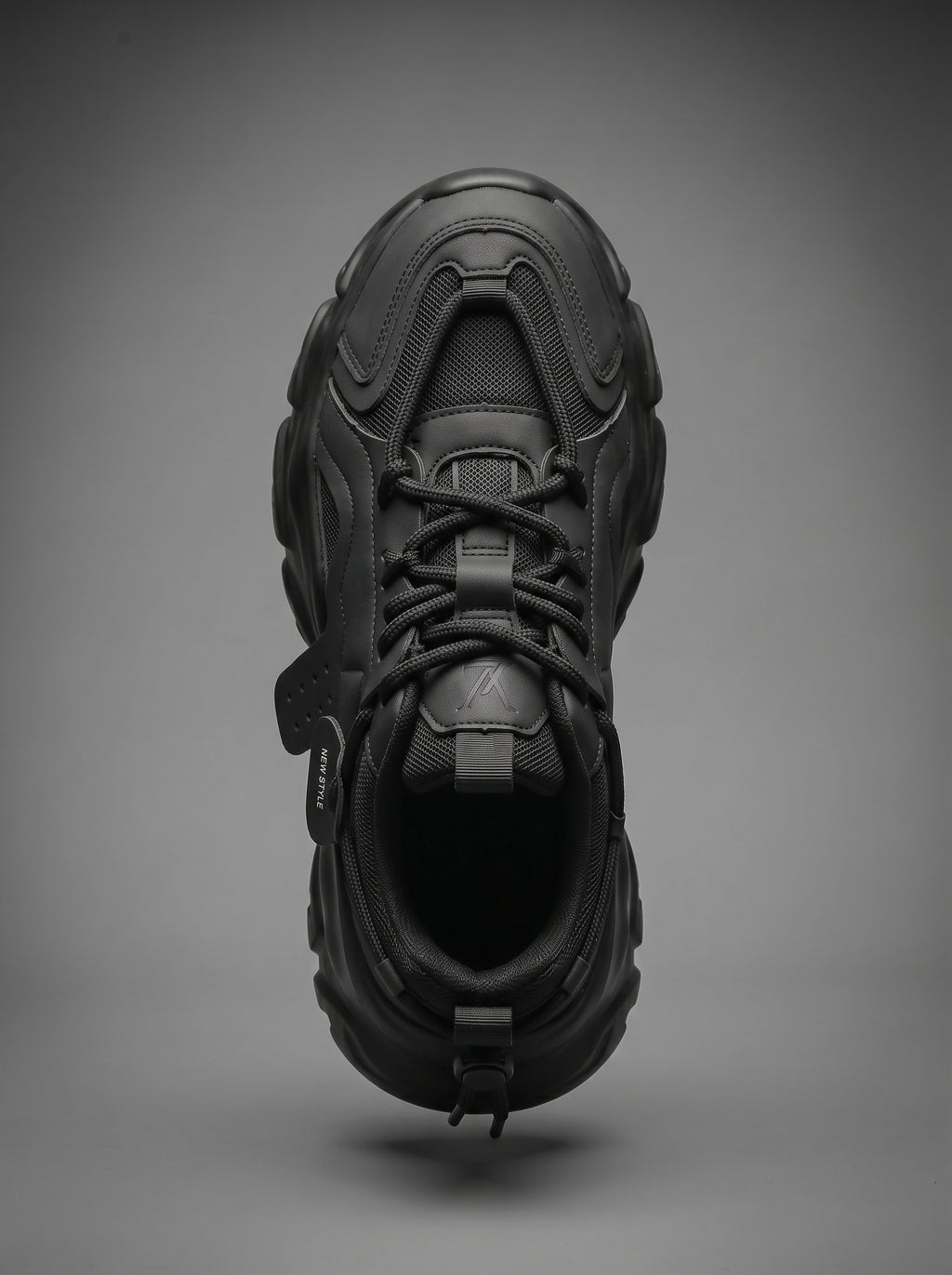 X-TRANHOO SERIE KINETIC-02: CARBON