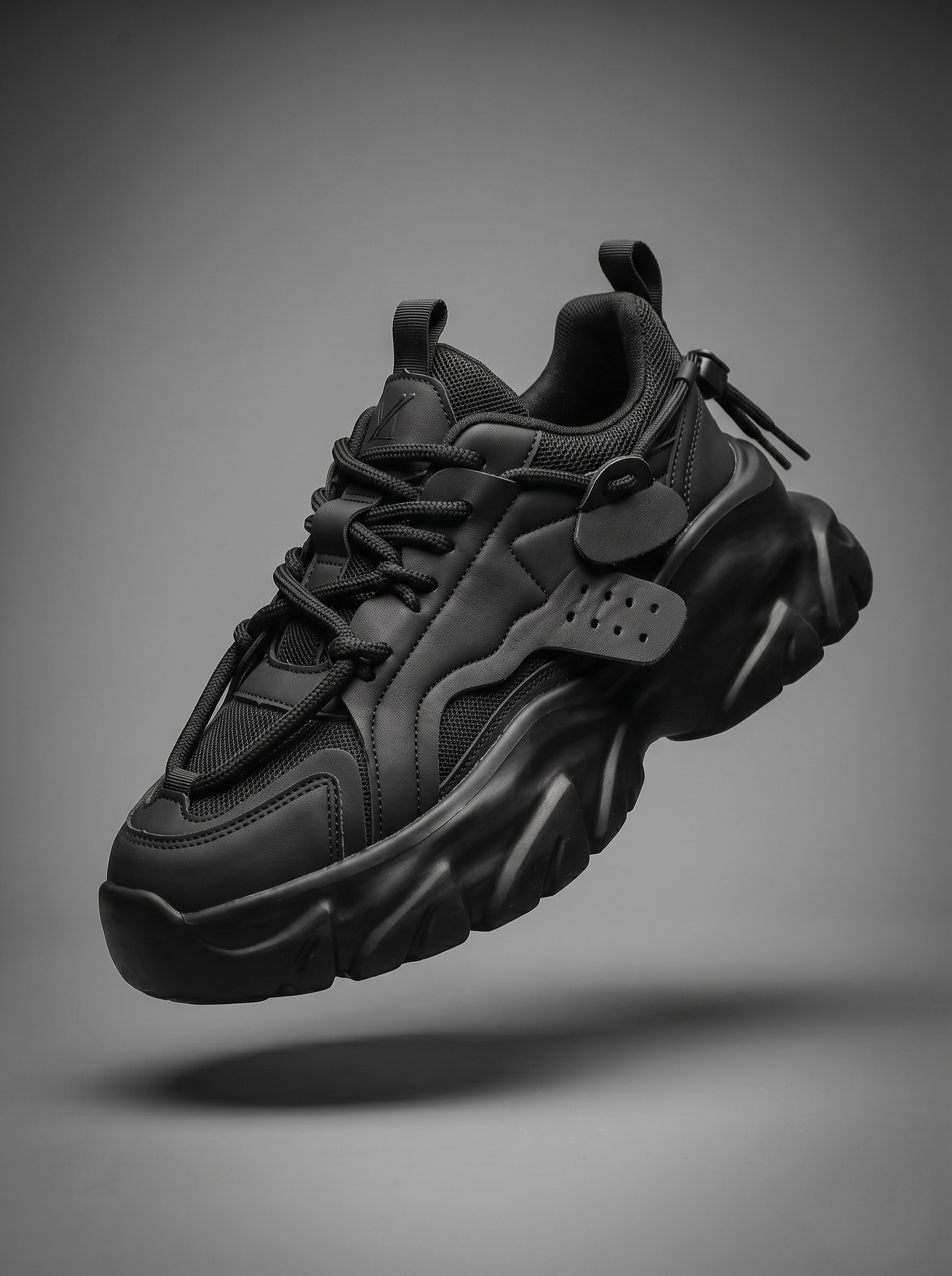 X-TRANHOO SERIE KINETIC-02: CARBON
